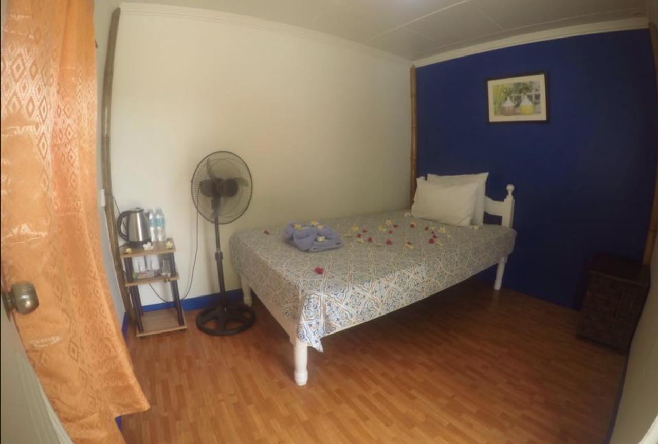 Thresher Cove Dive Resort 로곤 외부 사진